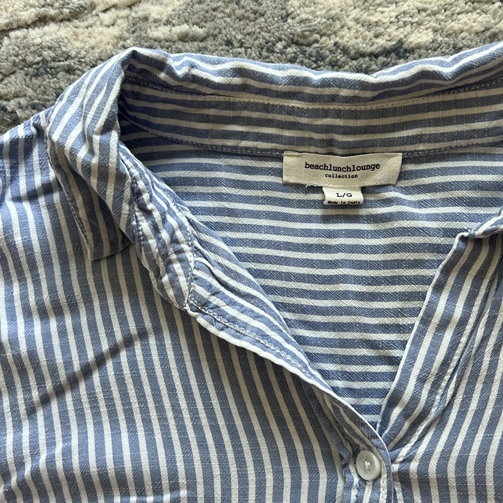Button-Up Shirt - Picture 2 of 3